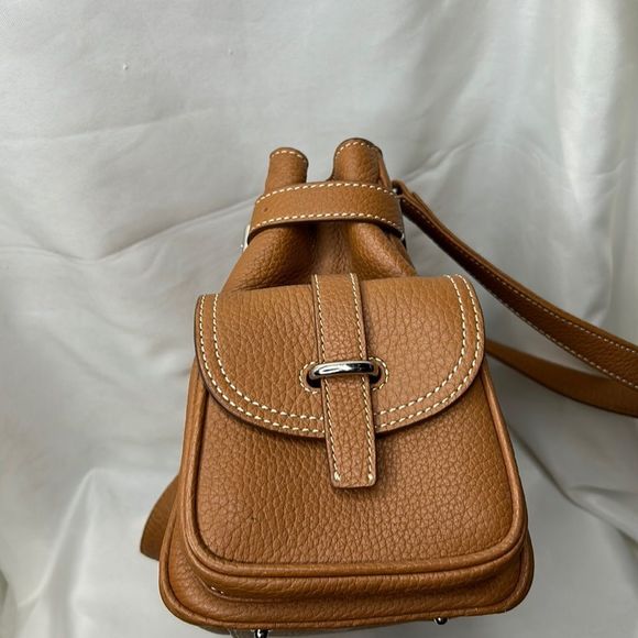 Dooney and Bourke leather satchel - Picture 4 of 7
